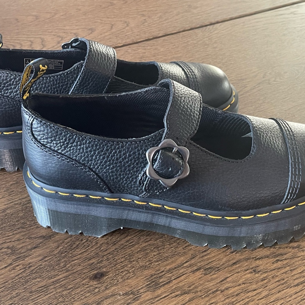 Doc Martens Mary Janes